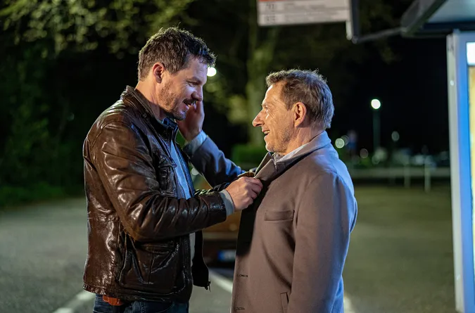 Keyvisual zum „Tatort – die Nacht der Kommissare“ mit den Kommissaren Thorsten Lannert & Sebastian Bootz.